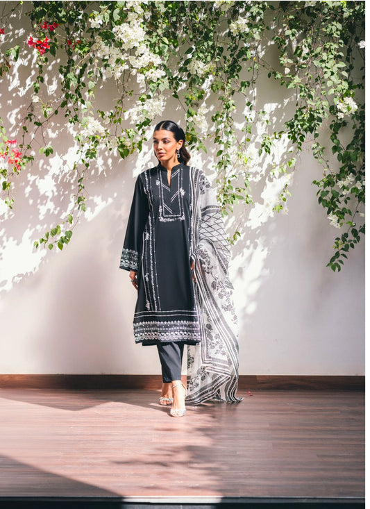 Antara : BLACK ORCHID